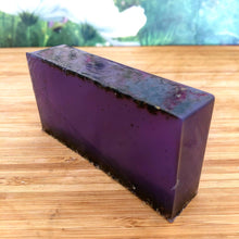 Load image into Gallery viewer, Lavender &amp; Basil Essential Oils - Théo’s Planet Soap Bar 110g