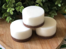 Load image into Gallery viewer, Coconut &amp; Cocoa - Vegan Shampoo Bar 90g